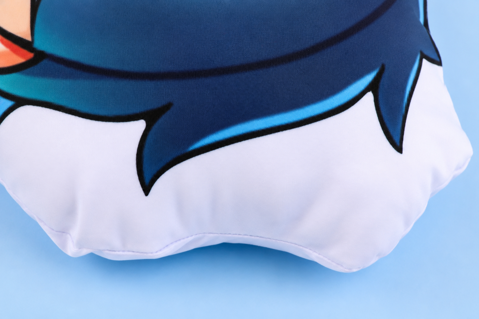 Niyeko Throw Pillow - Image 3